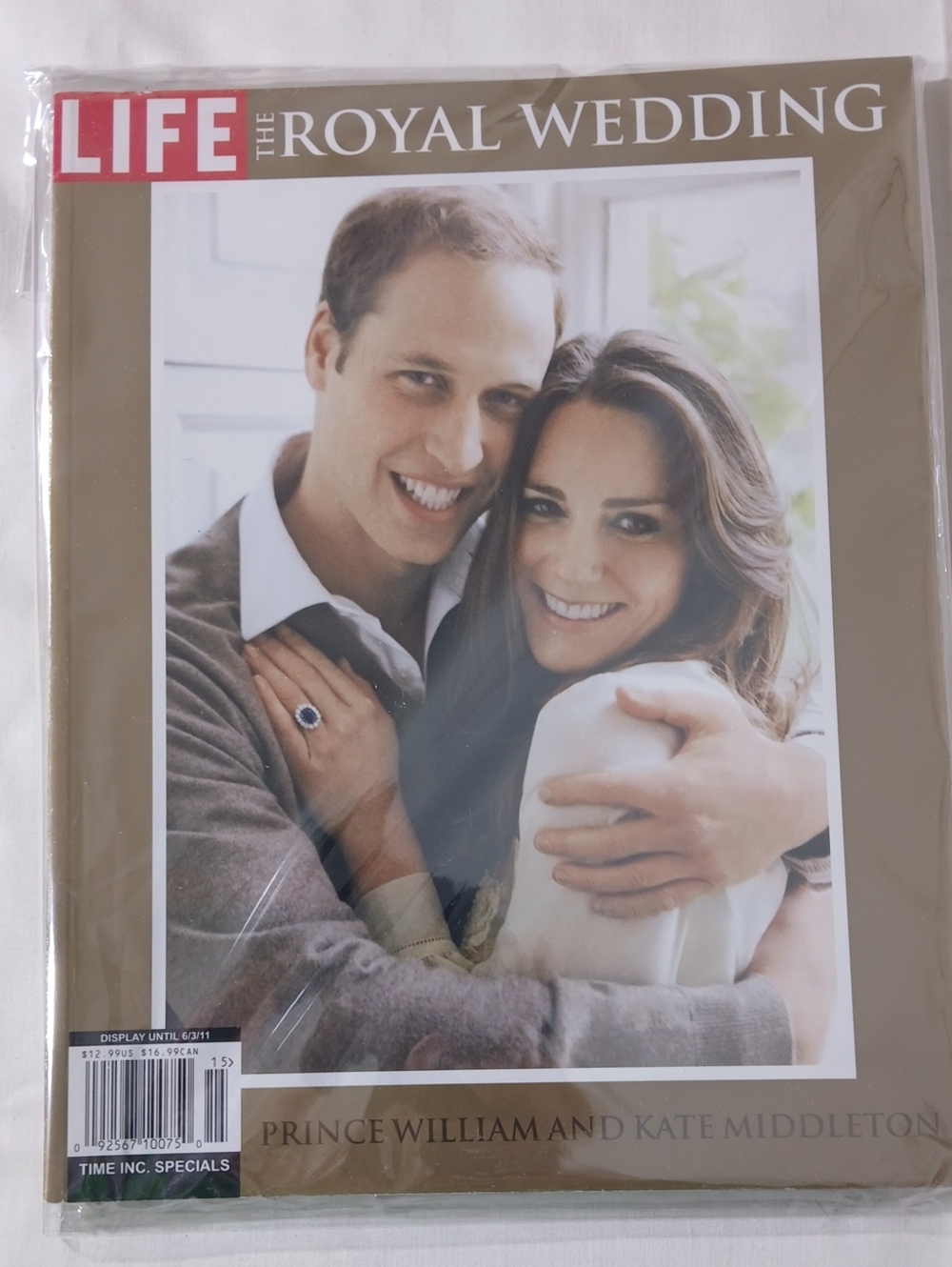 Royal Wedding Framed Wall Art – Gold & White